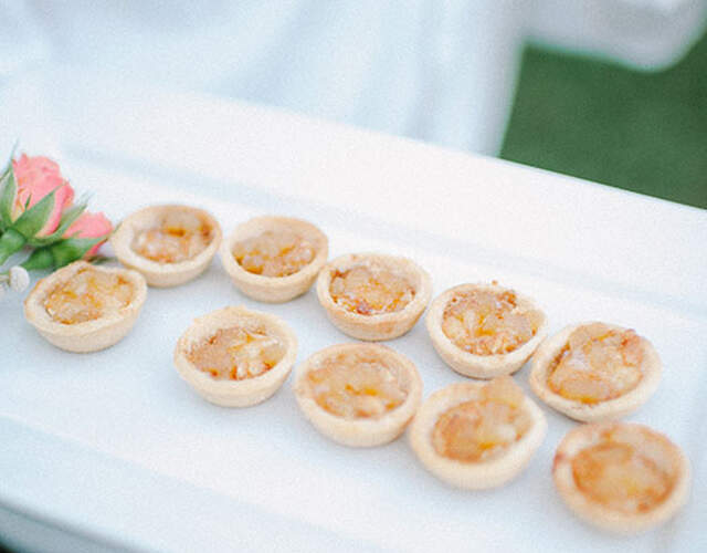 Wedding Catering and Cakes in Canada
